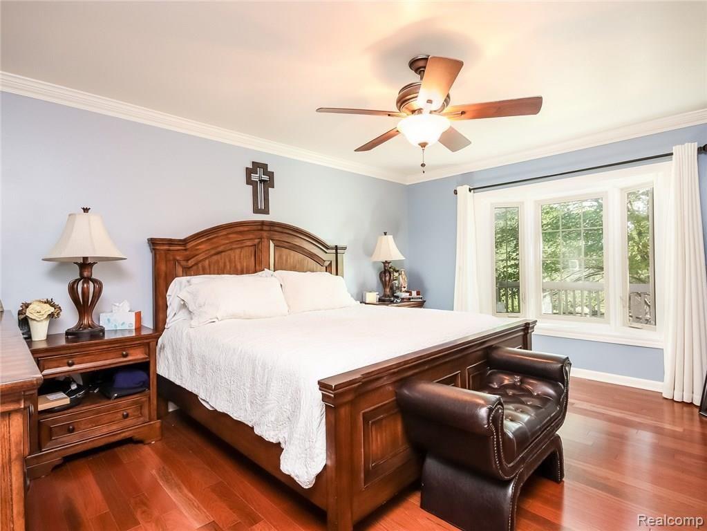 36837 Chesapeake Road Farmington Hills, MI 48335 - Photo 13 of 35