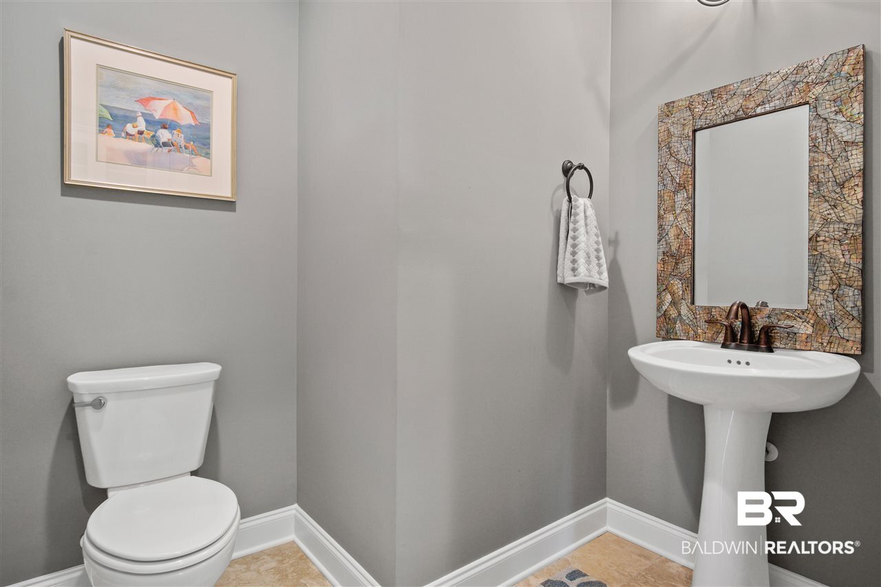 27554 Red Eagle Drive Daphne, AL 36526 - Photo 18 of 46 Guest Bathroom