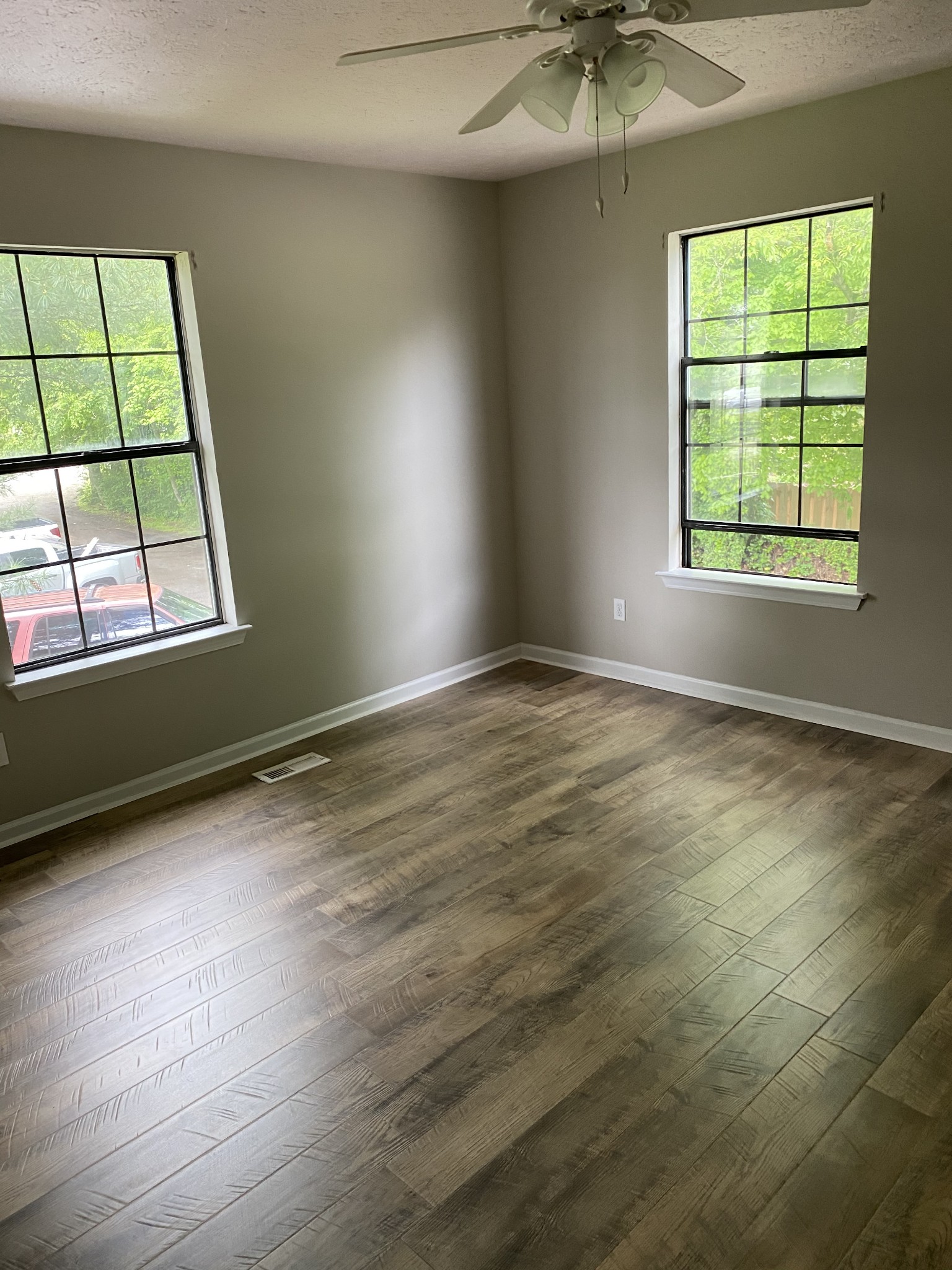 356 Beechcroft Road Spring Hill, TN 37174 - Photo 11 of 26 Gallery Image 11
