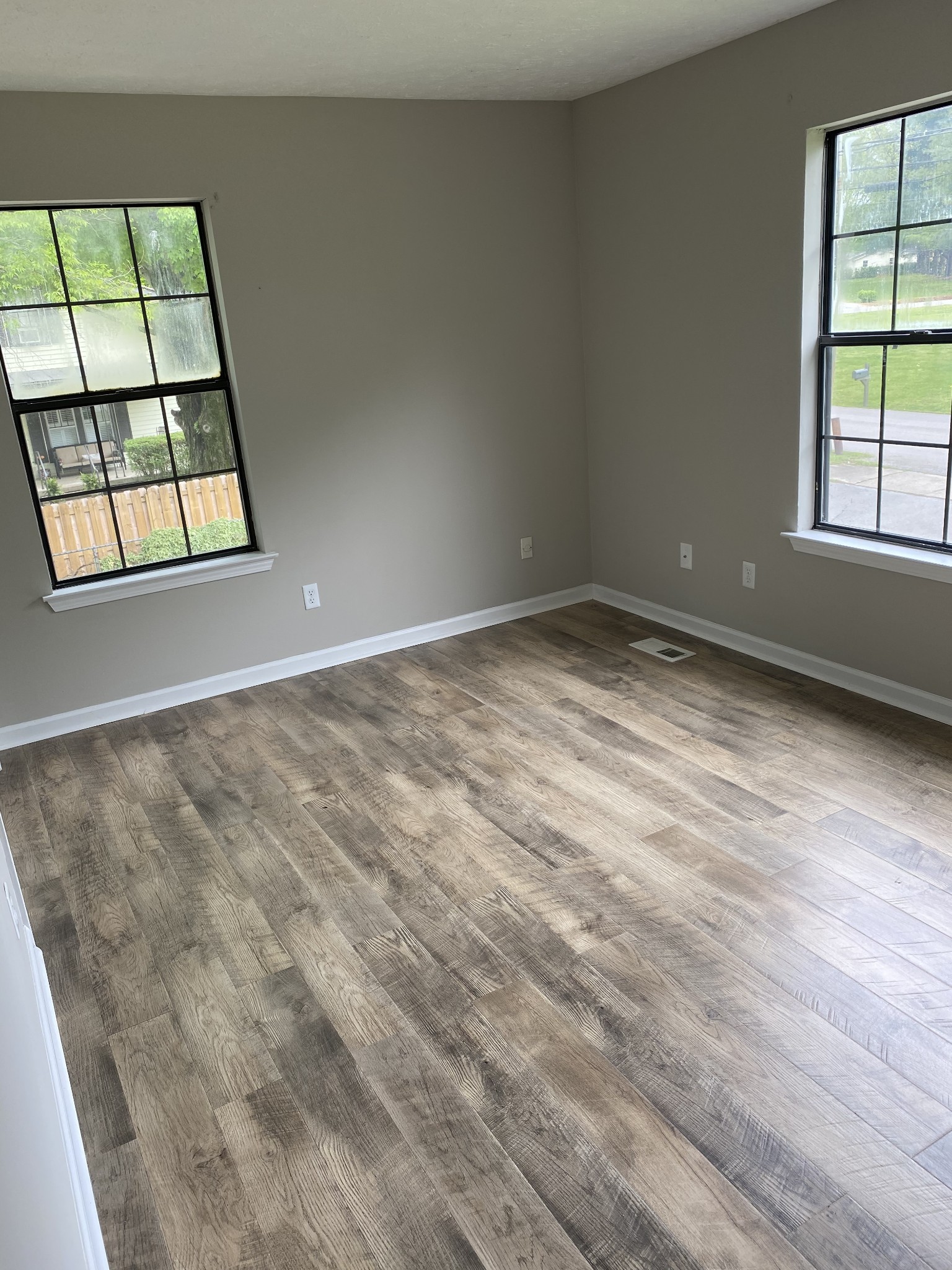 356 Beechcroft Road Spring Hill, TN 37174 - Photo 16 of 26 Gallery Image 16