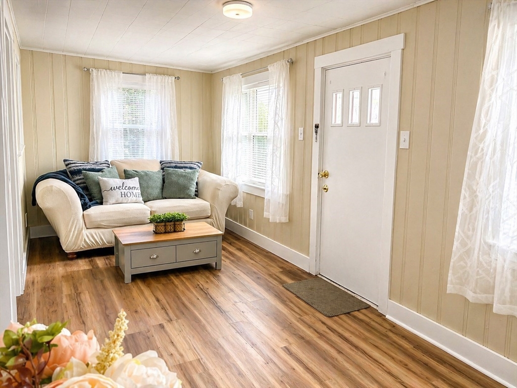 266 Petersham Road Athol, MA 01331 - Photo 3 of 24