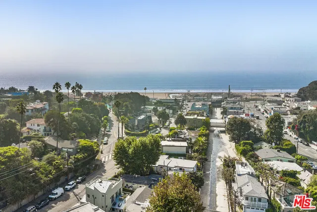 $3,295,000 | 257 Entrada Drive, Santa Monica, CA 90402