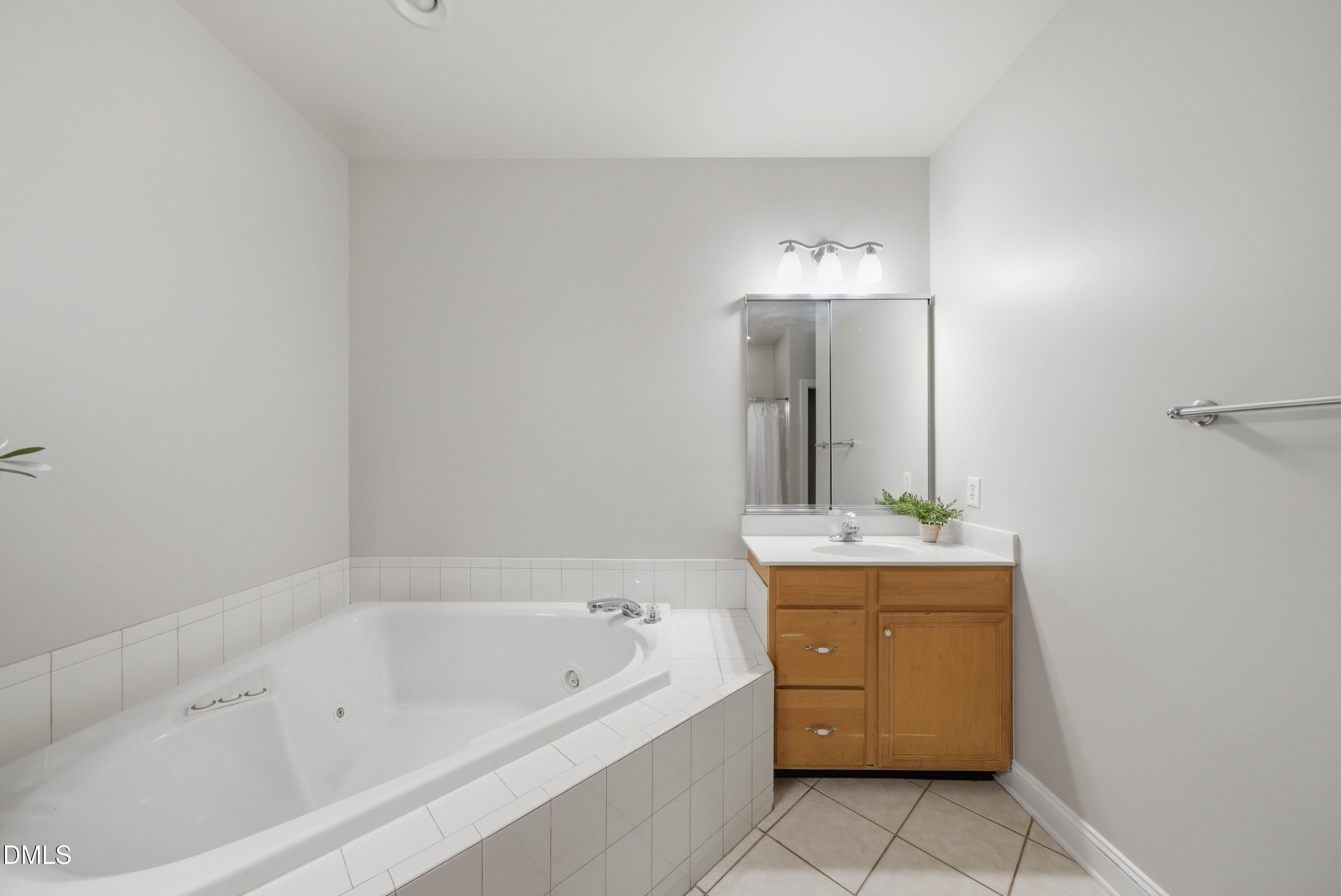 9125 White Eagle Court Raleigh, NC 27617 - Photo 25 of 44 DSC09601