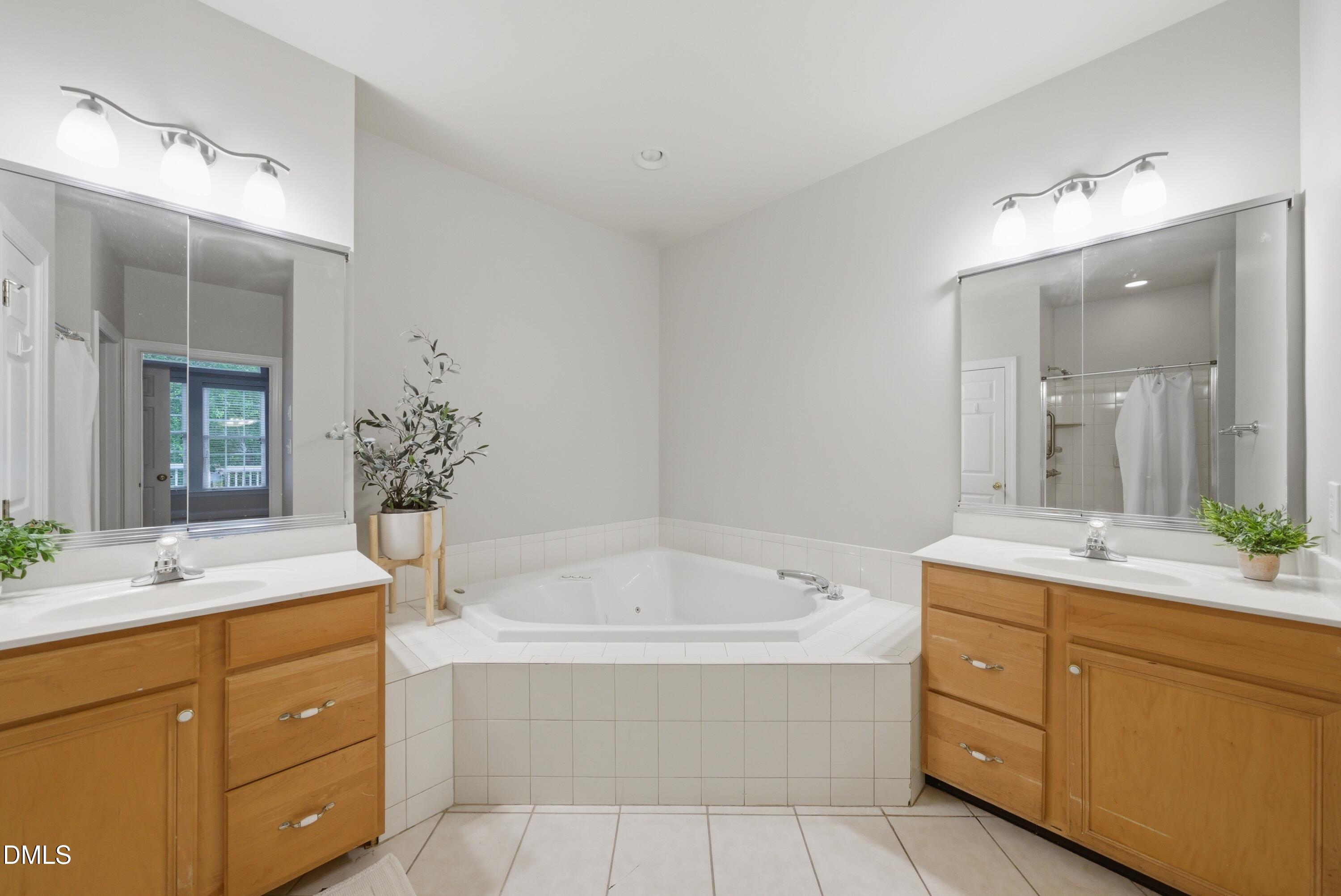 9125 White Eagle Court Raleigh, NC 27617 - Photo 28 of 44 DSC09604
