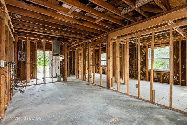 $785,000 | 1180 Apple Street, Hoffman Estates, IL 60169