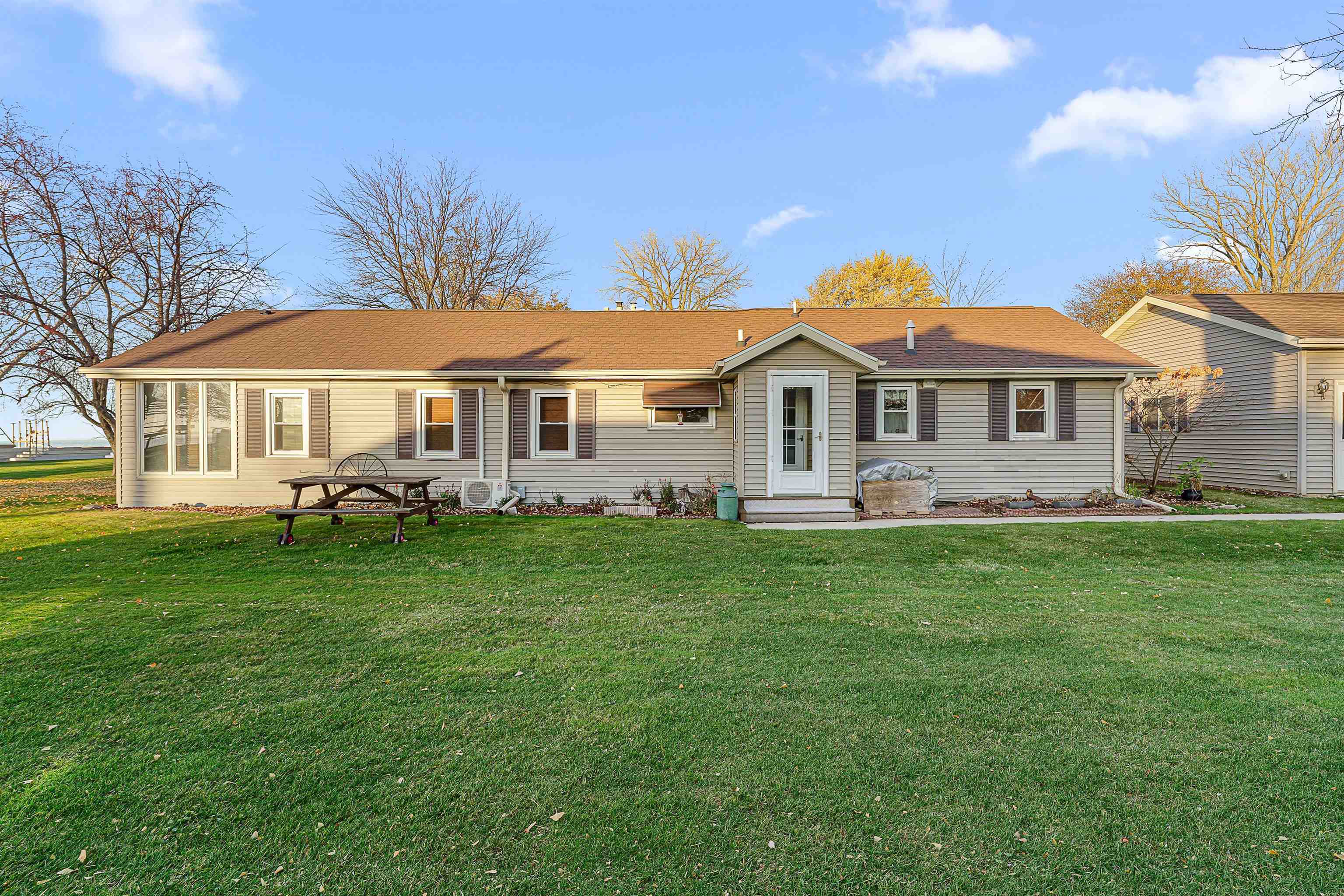 N8464 Minawa Beach Road Fond du Lac, WI 54937 - Photo 1 of 28