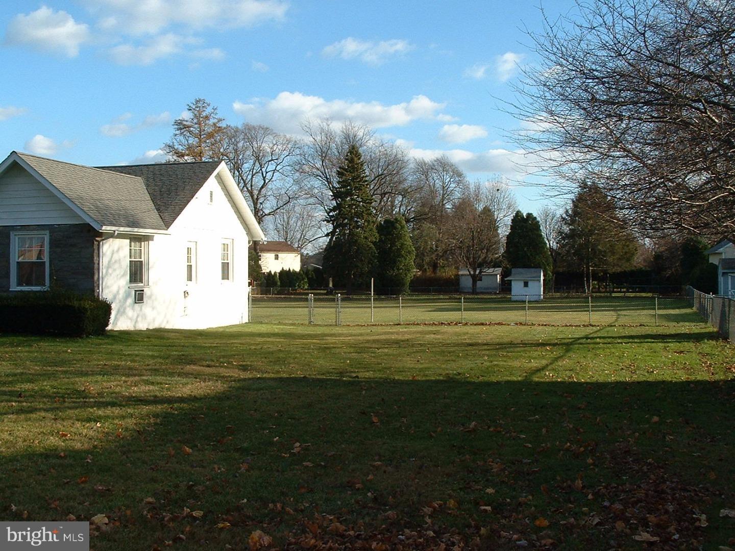 Lot(s) Media Line Road Newtown Square, PA 19073 - Photo 8 of 10