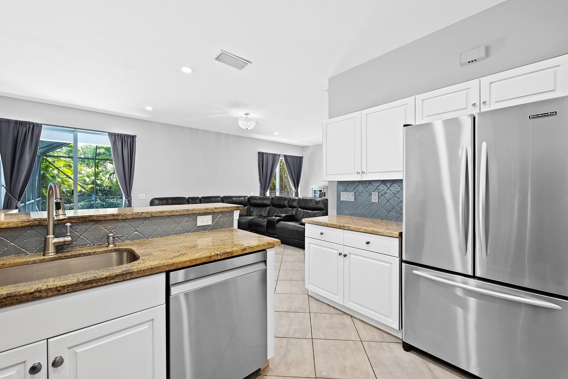 1204 Camellia Circle Weston, FL 33326 - Photo 5 of 25 Photo 5