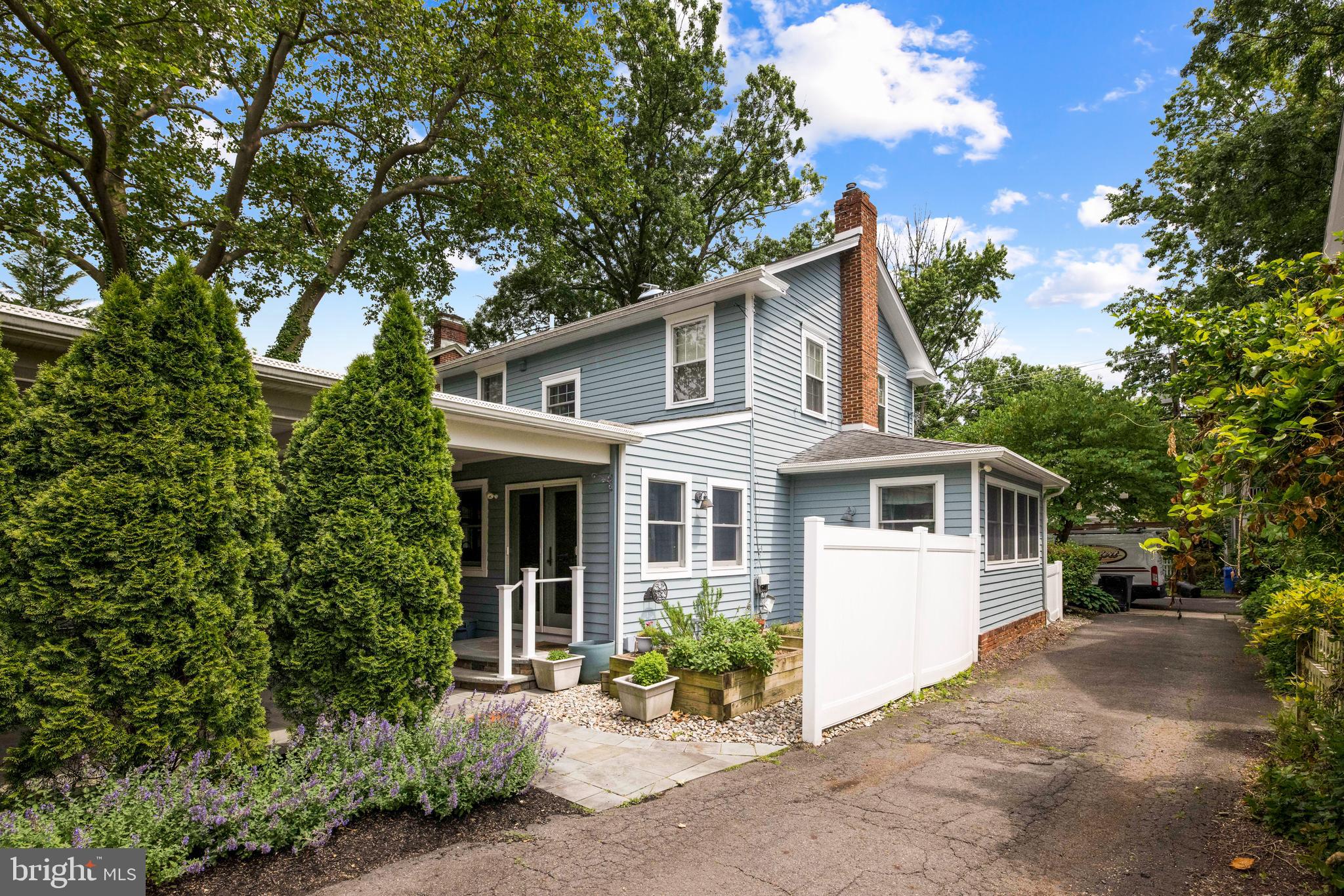 105 Ridgway Street Mount Holly, NJ 08060 - Photo 5 of 39 Gallery Image 5