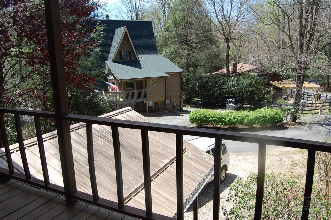 61 Dew Drop Loop Newland, NC 28657 - Photo 17 of 26