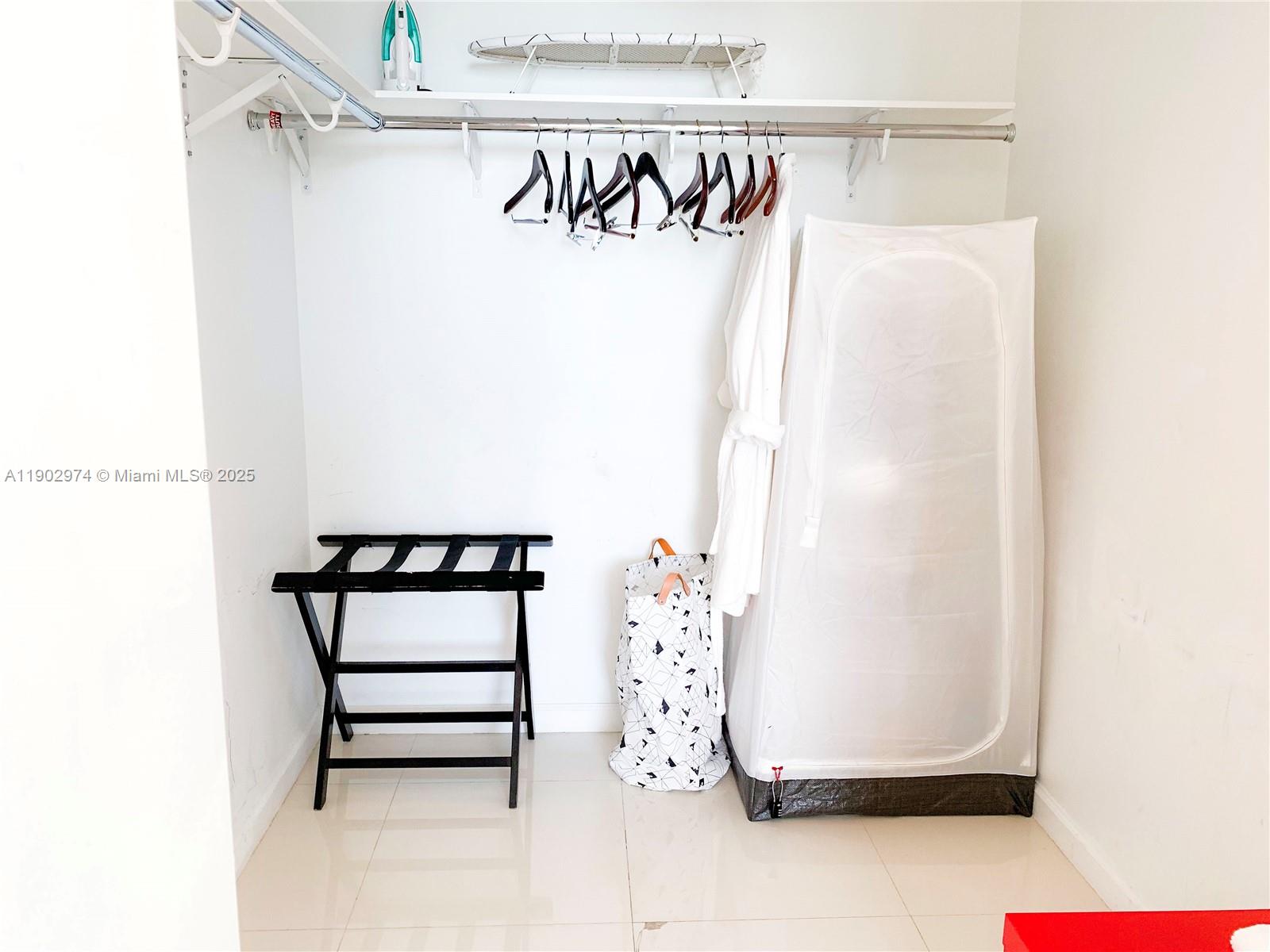 Icon Brickell Miami, FL 33131 - Photo 9 of 13