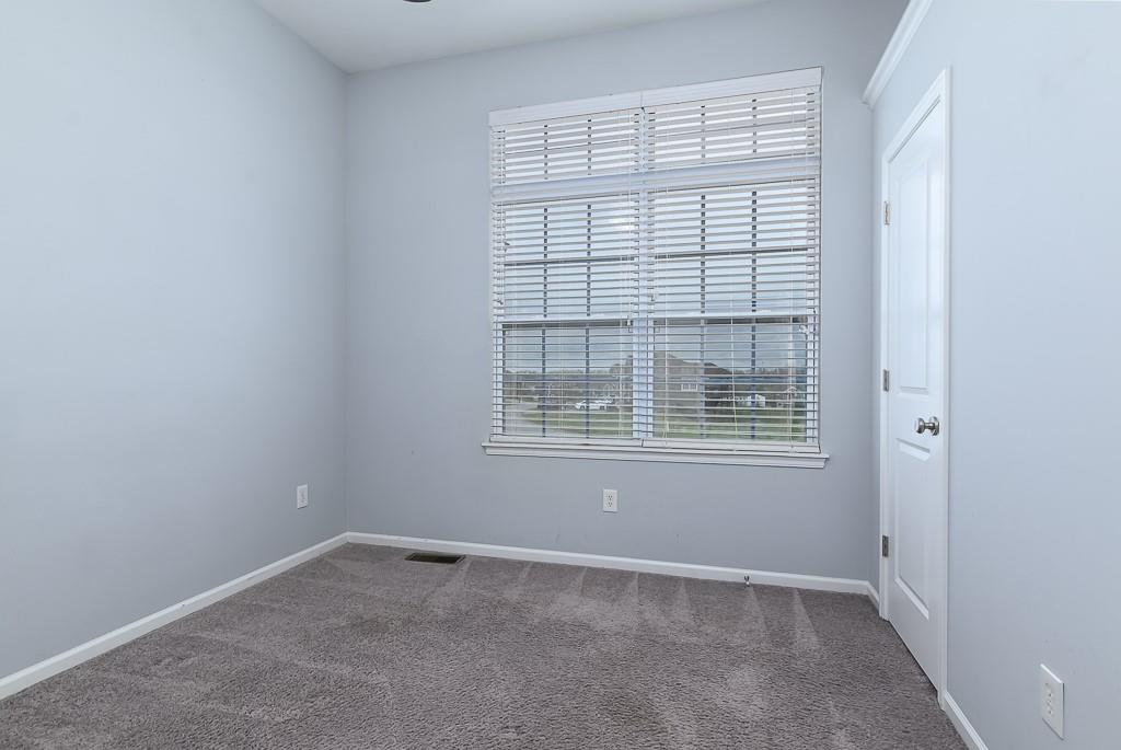 6983 141st Street Basehor, KS 66007 - Photo 12 of 28