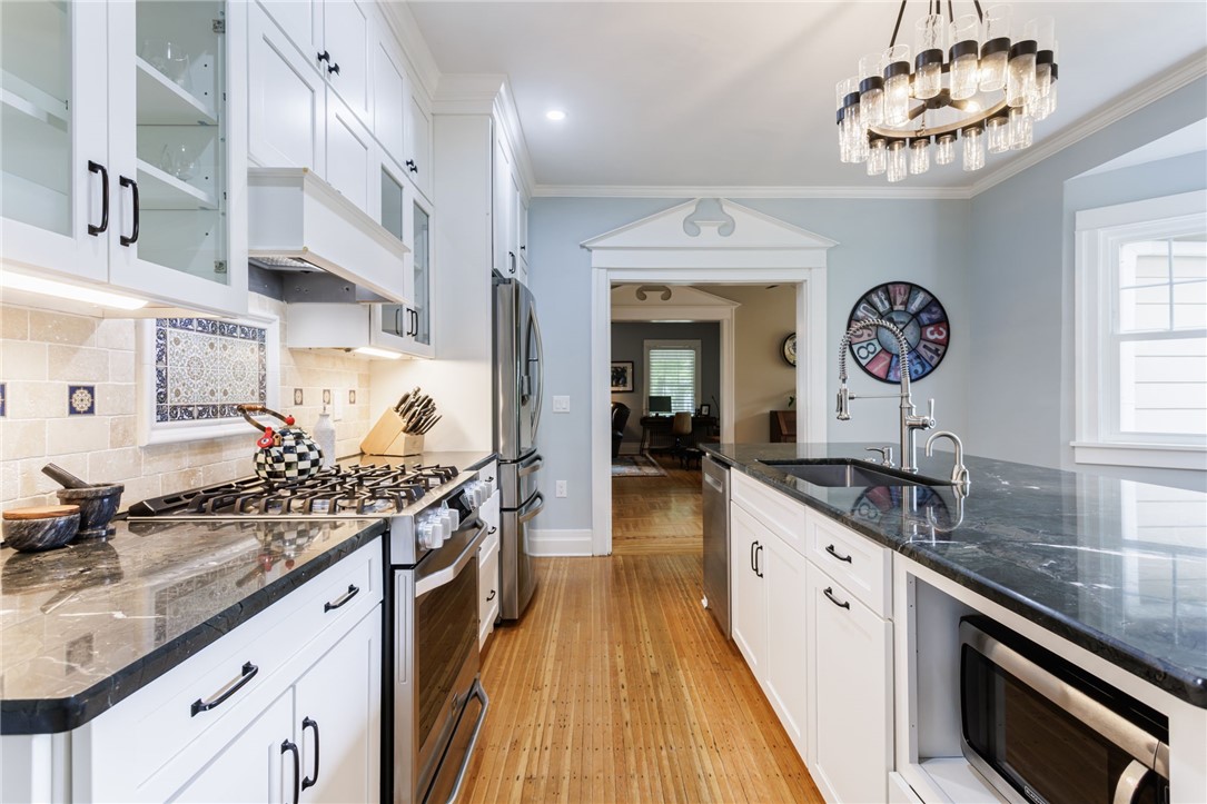 11 Vick Park B Rochester, NY 14607 - Photo 12 of 50