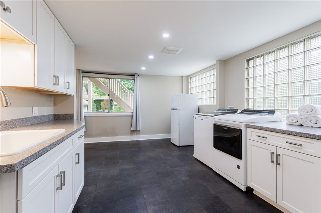 11 Vick Park B Rochester, NY 14607 - Photo 24 of 50