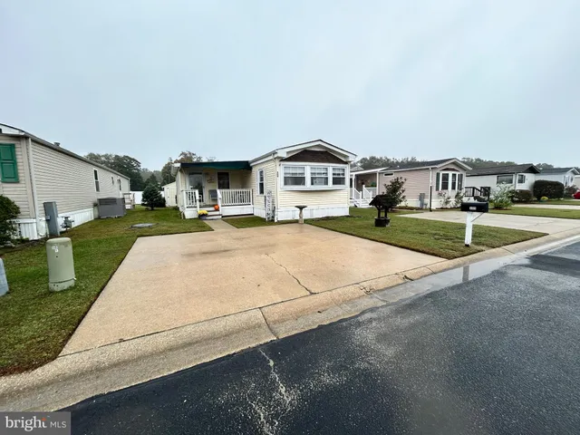 $168,000 | 309 Grande Boulevard, Rio Grande, NJ 08242