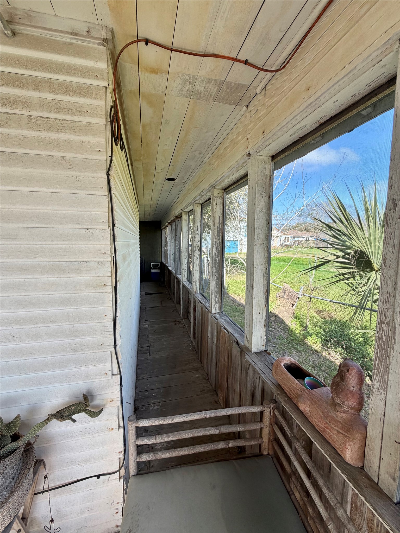 326 West 2nd Street Freeport, TX 77541 - Photo 6 of 24 a view of entryway