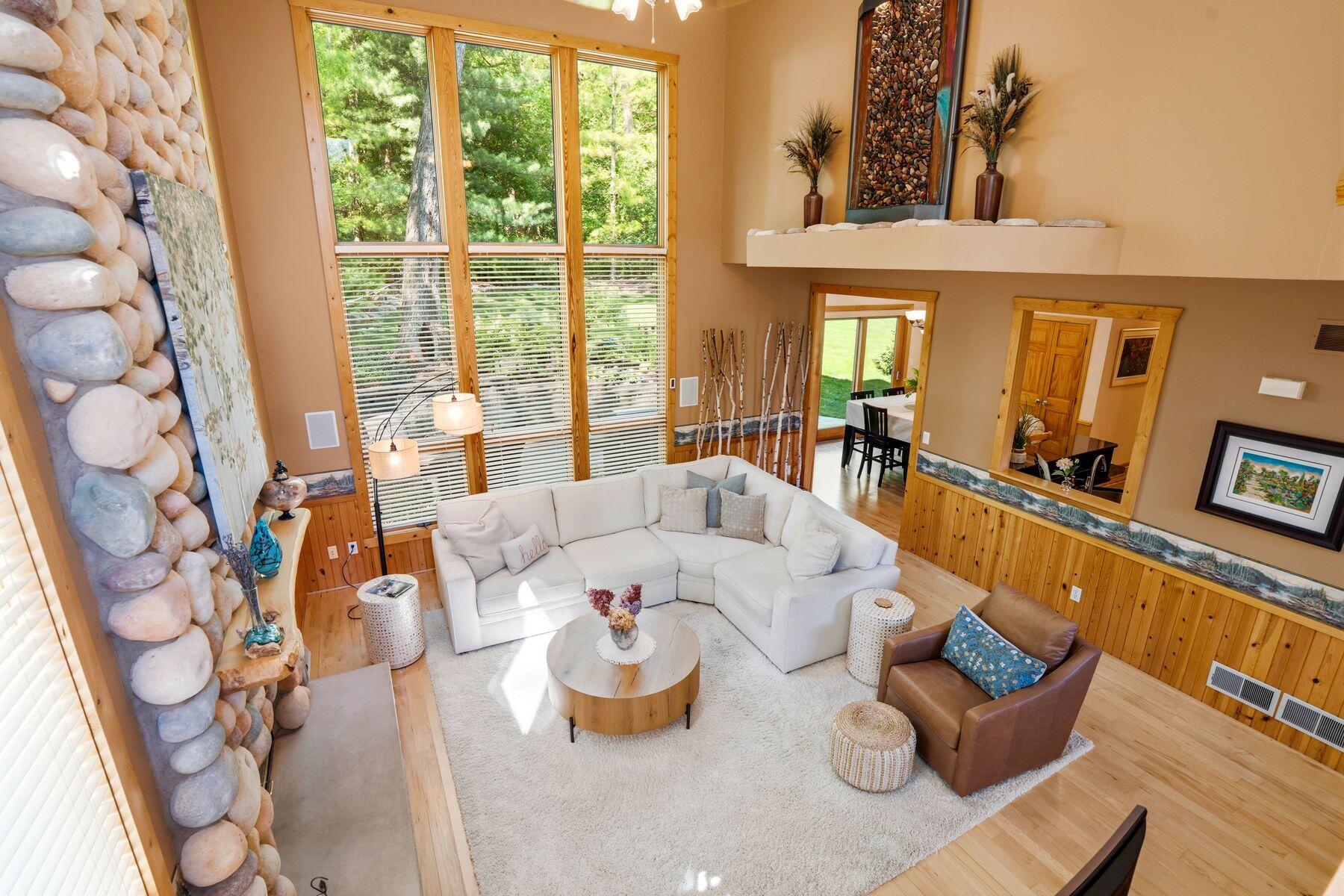 W305N2373 Maple Avenue Delafield, WI 53072 - Photo 9 of 57 Soaring Ceilings