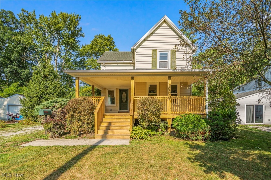 474 1st Street Geneva, OH 44041 - Photo 1 of 35