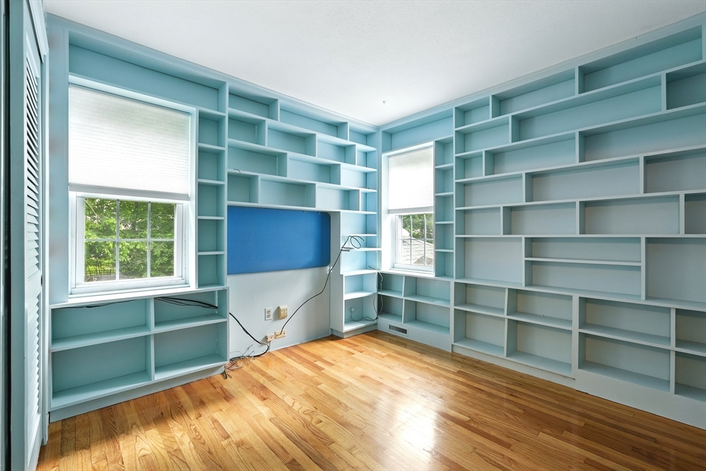 98 Coventry Lane Longmeadow, MA 01106 - Photo 19 of 42