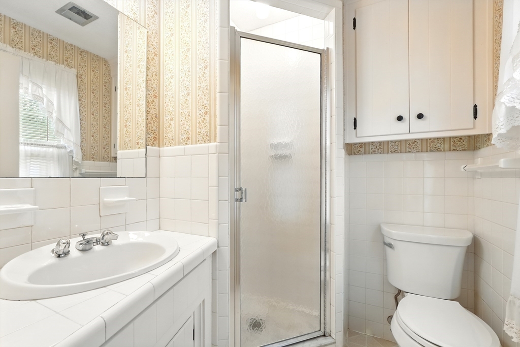 98 Coventry Lane Longmeadow, MA 01106 - Photo 23 of 42