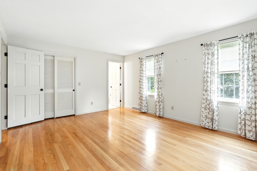 98 Coventry Lane Longmeadow, MA 01106 - Photo 25 of 42