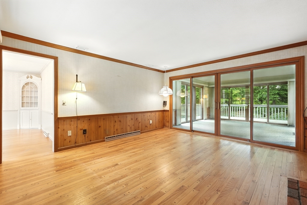 98 Coventry Lane Longmeadow, MA 01106 - Photo 4 of 42