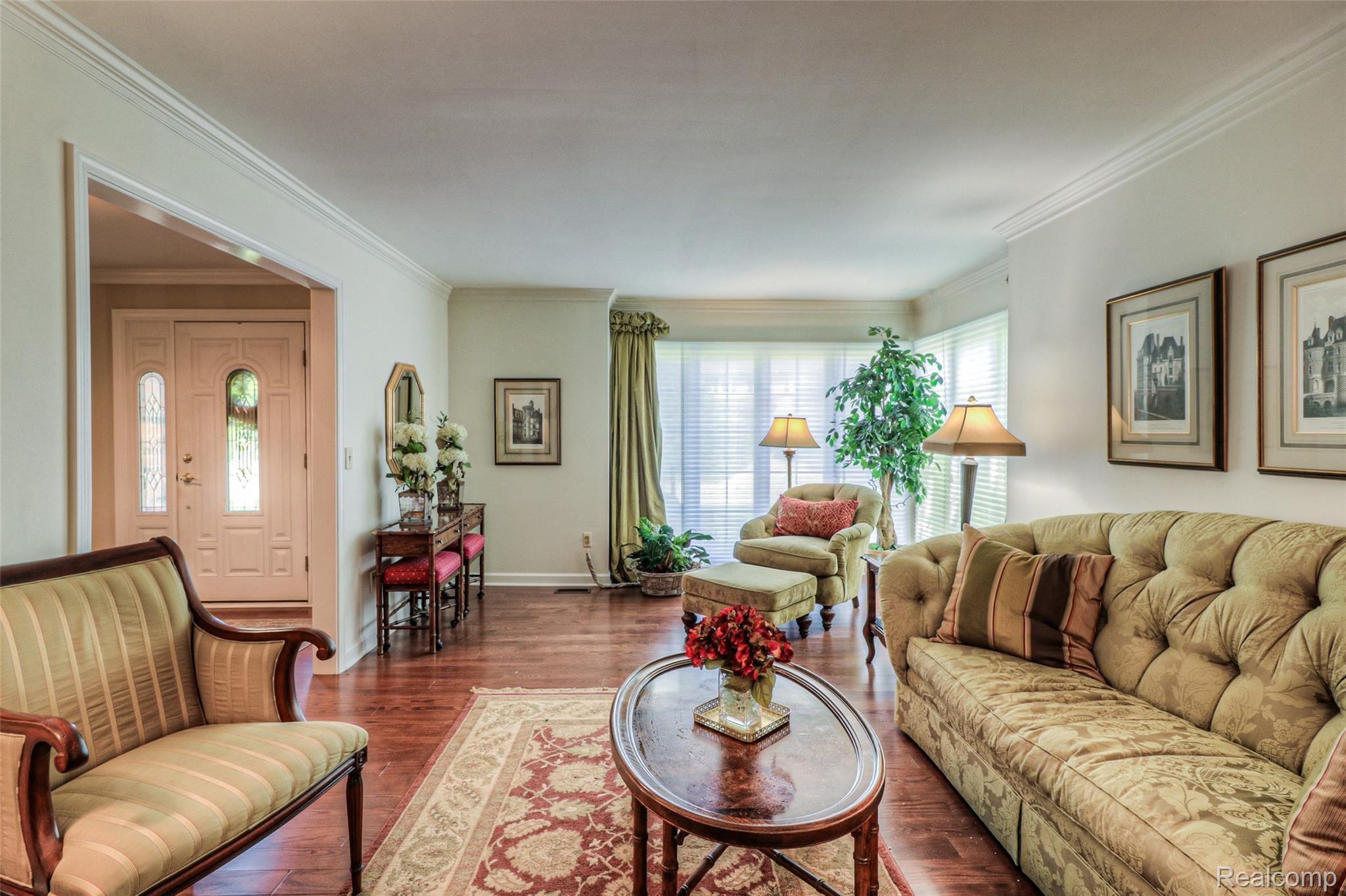 1107 Valley Stream Drive Rochester, MI 48309 - Photo 10 of 50 -10.jpg