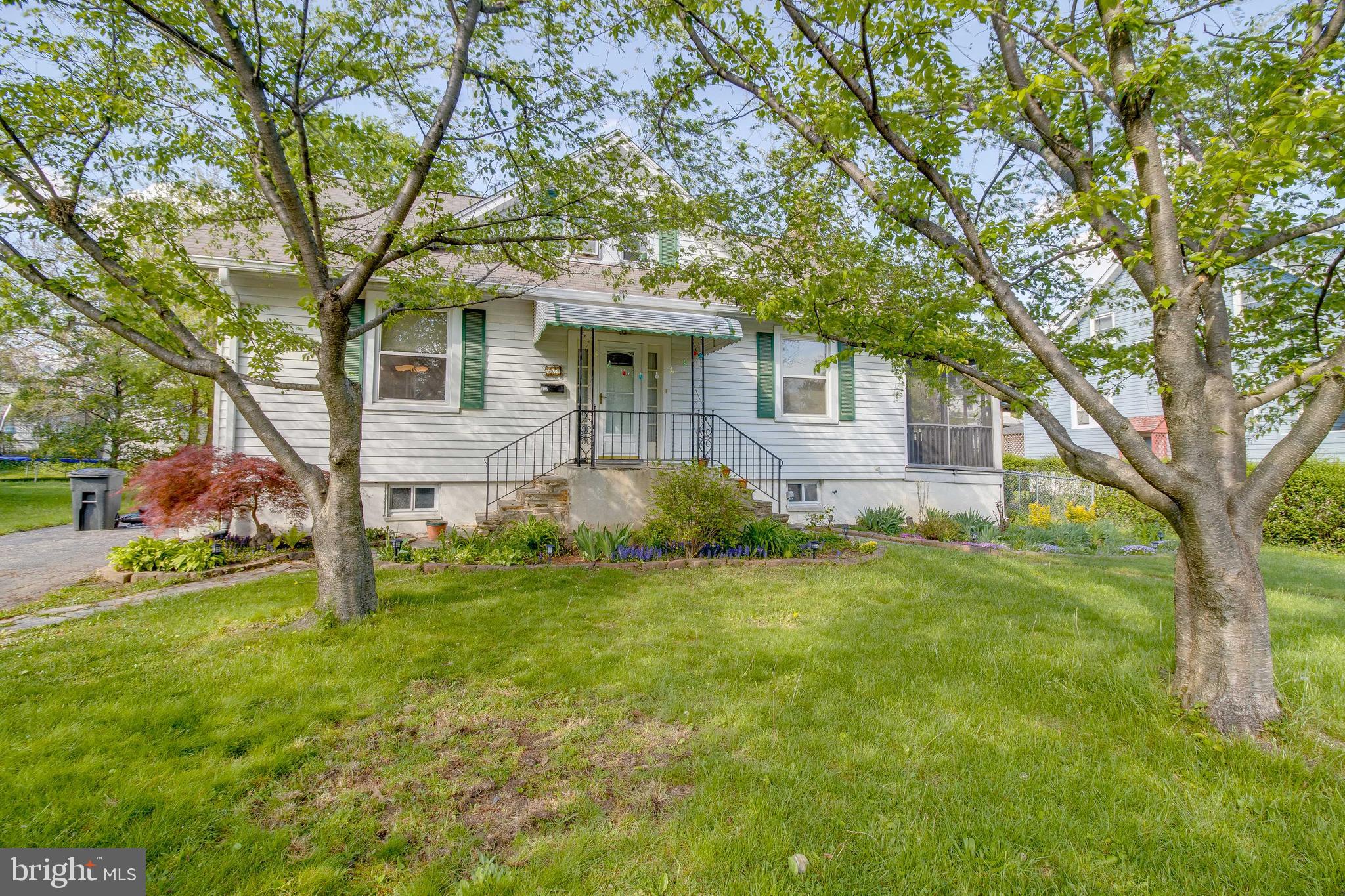 607 Plymouth Road Baltimore, MD 21229 - Photo 1 of 50