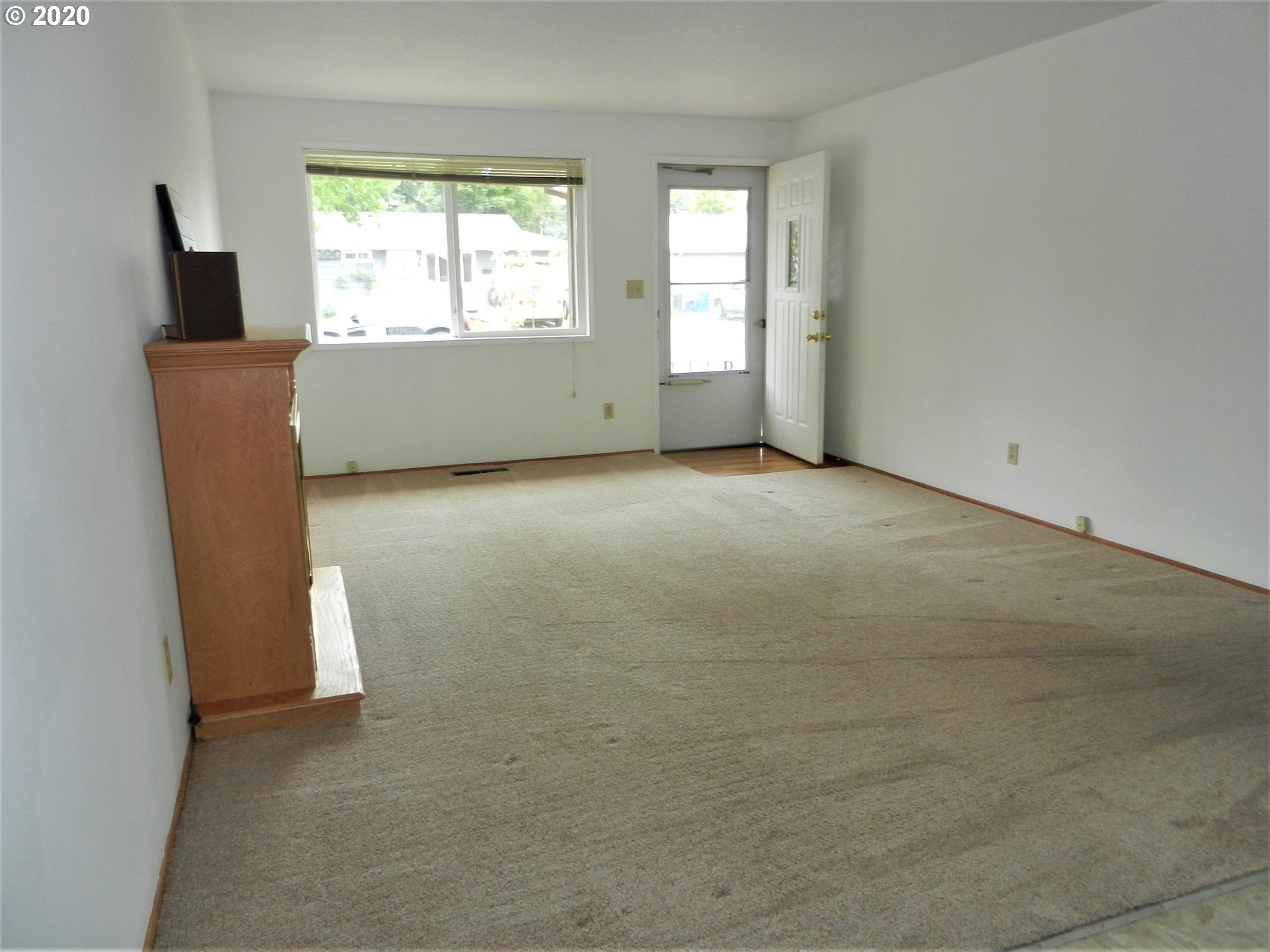 1301 Rainier Road Woodburn, OR 97071 - Photo 4 of 26 Gallery Image 4