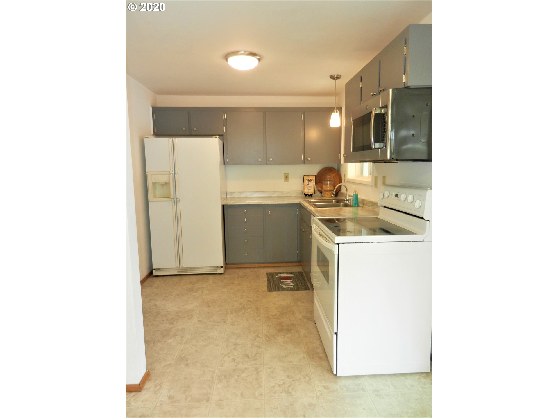 1301 Rainier Road Woodburn, OR 97071 - Photo 7 of 26 Gallery Image 7