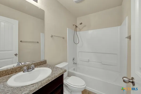 $1,695 | 1512 Doncaster Drive, Seguin, TX 78155