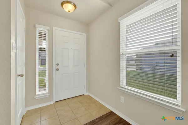 $1,695 | 1512 Doncaster Drive, Seguin, TX 78155