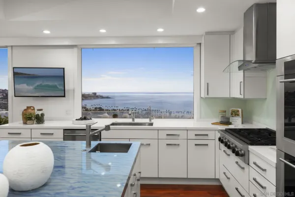 $15,995,000 | 8430 Whale Watch Way, La Jolla, CA 92037