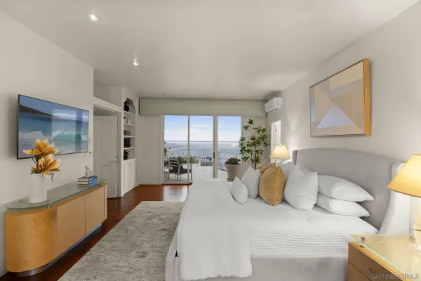 $15,995,000 | 8430 Whale Watch Way, La Jolla, CA 92037