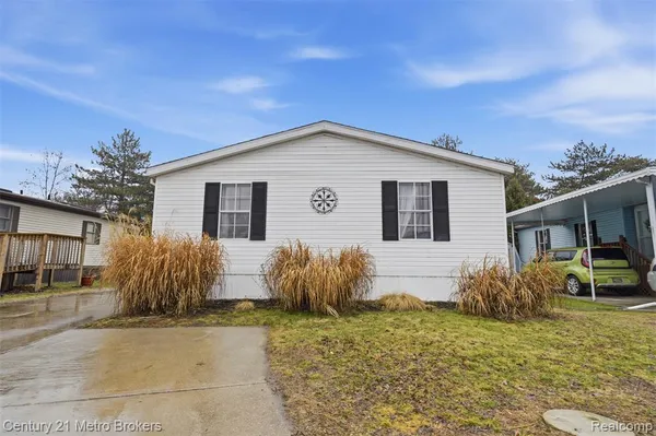 $42,000 | 3009 Bay View Drive, Fenton, MI 48430