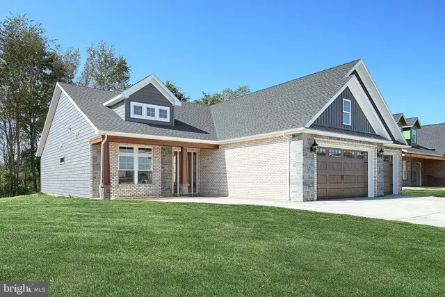 $484,900 | 559 Lumber Street, Littlestown, PA 17340