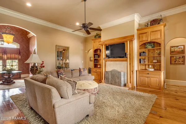 $609,507 | 301 Rue Novembre, Scott, LA 70583