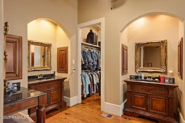 $609,507 | 301 Rue Novembre, Scott, LA 70583