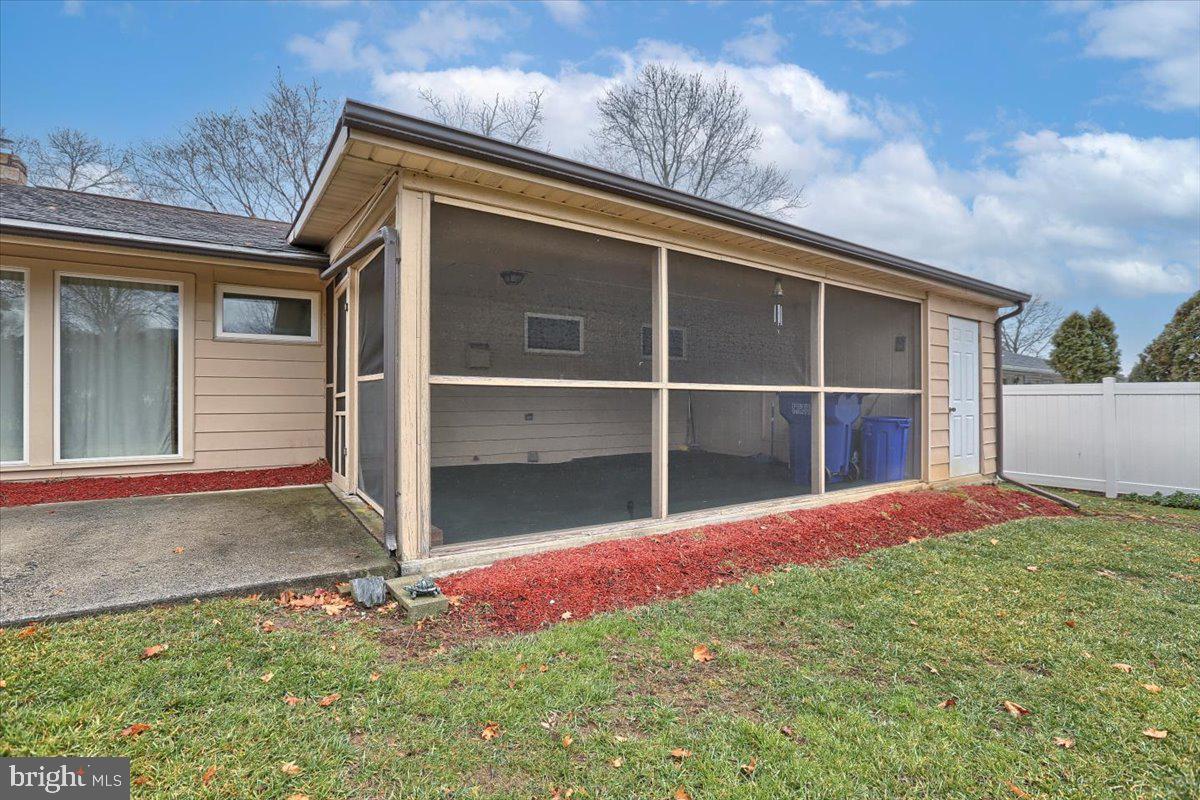 118 Runson Road Camp Hill, PA 17011 - Photo 26 of 28 Sunroom