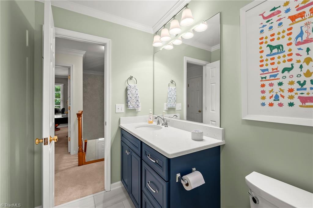 1457 Ridgemere Lane Winston-Salem, NC 27106 - Photo 23 of 39 2nd level hall bath