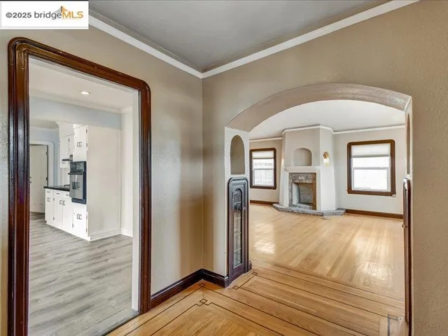 $995,000 | 4211 Market Street, Oakland, CA 94608