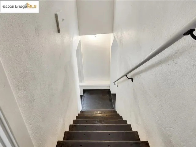 $995,000 | 4211 Market Street, Oakland, CA 94608