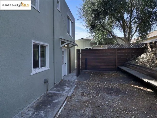 $995,000 | 4211 Market Street, Oakland, CA 94608