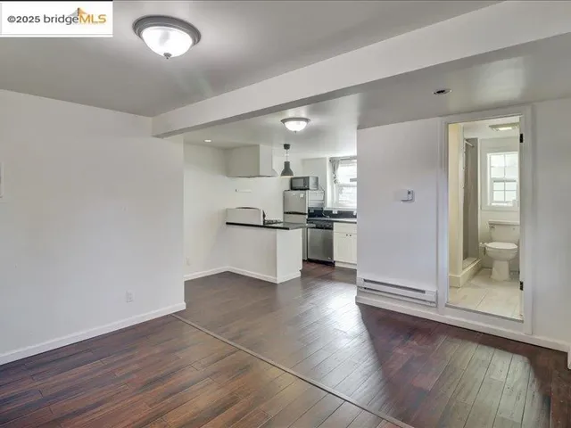 $995,000 | 4211 Market Street, Oakland, CA 94608