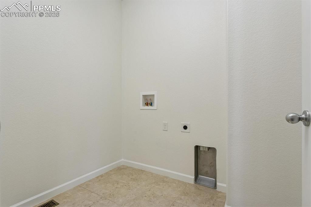 960 Fire Rock Place Colorado Springs, CO 80921 - Photo 16 of 30 a view of a small room