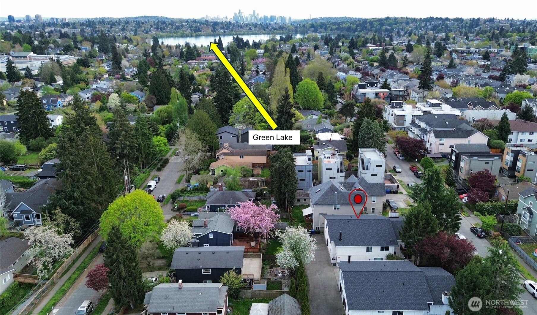8848 Interlake Avenue North Seattle, WA 98103 - Photo 2 of 32