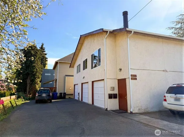 $1,398,000 | 8848 Interlake Avenue North, Seattle, WA 98103