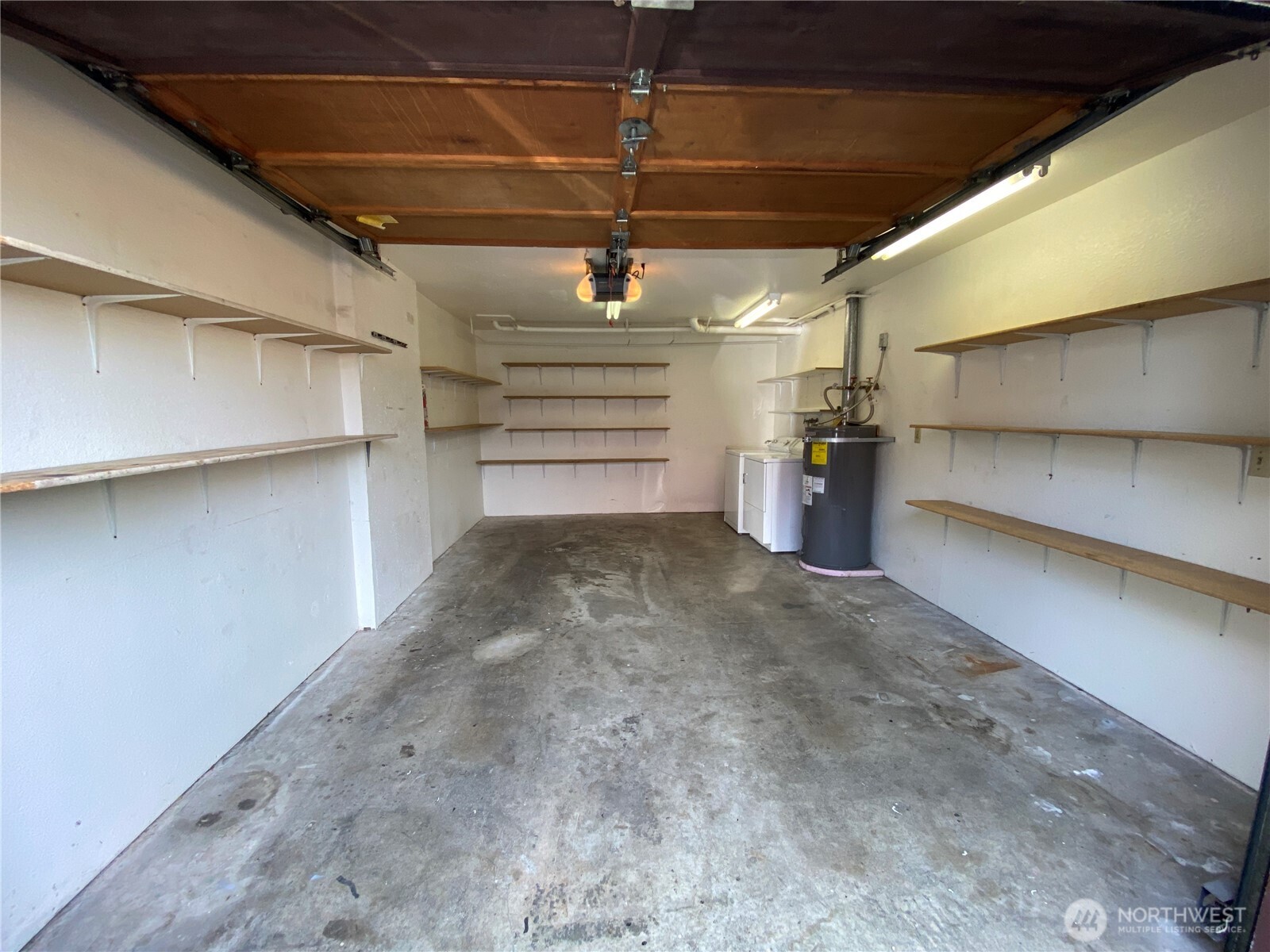 8848 Interlake Avenue North Seattle, WA 98103 - Photo 32 of 32