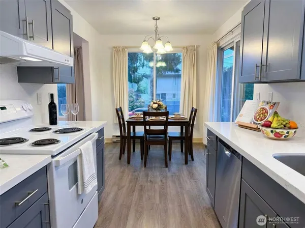 $1,398,000 | 8848 Interlake Avenue North, Seattle, WA 98103