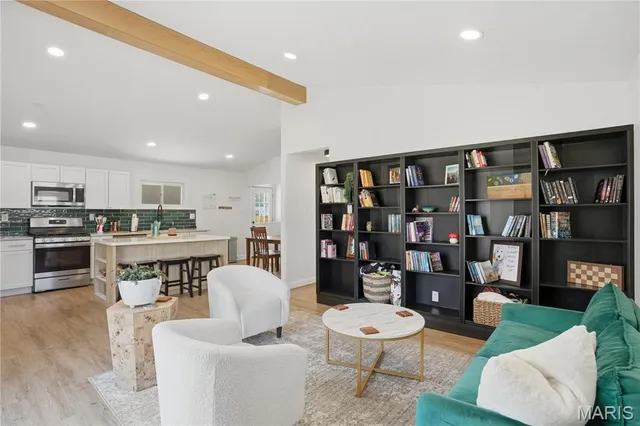 $315,000 | 1211 Fernleaf Drive, St. Louis, MO 63126